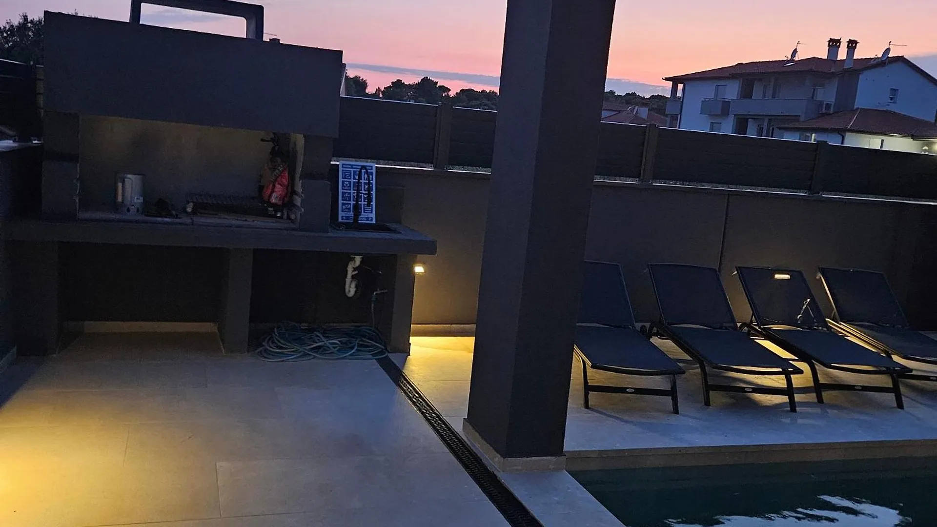 Villa Vip Liznjan 0*,  Croatia